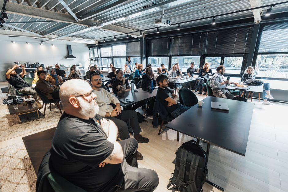Team und Lernmaterialien für UX/UI Design Ausbildung